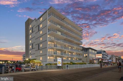 401 Atlantic Ave #402, Ocean City, MD 21842