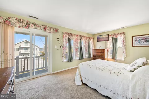 9 Riverside Ct, Berlin, MD 21811 photo 3