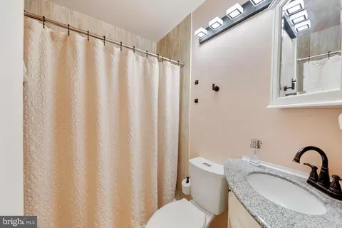 9 Riverside Ct, Berlin, MD 21811 photo 13