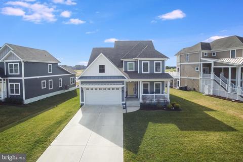 11412 Maid At Arms Ln, Berlin, MD 21811