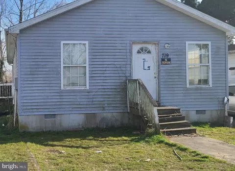 719 Bishop Isaac Jenkins St, Pocomoke City, MD 21851
