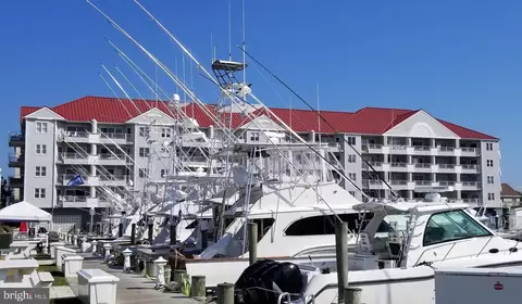 205 Somerset St #B204, Ocean City, MD 21842