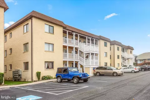 719 142nd St #224B2, Ocean City, MD 21842