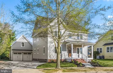 349 Walnut Hill Dr, Berlin, MD 21811