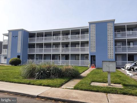 511 Robin Dr #202, Ocean City, MD 21842