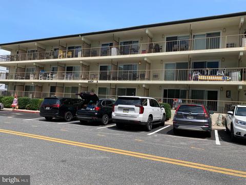 2 137th St #201, Ocean City, MD 21842