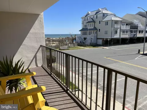 2 144th St #202, Ocean City, MD 21842