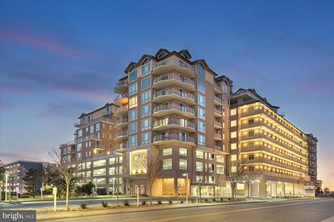 121 81st St #302, Ocean City, MD 21842