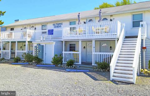 13 40th St #5, Ocean City, MD 21842