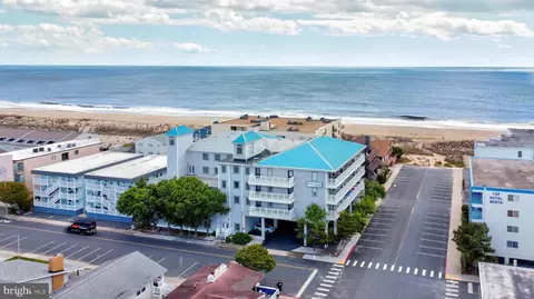 6 127th St #304, Ocean City, MD 21842