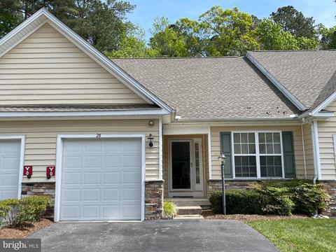 28 Hatteras St, Berlin, MD 21811