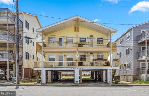 7 79th St #4, Ocean City, MD 21842