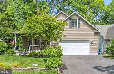 4 Sundial Cir, Berlin, MD 21811