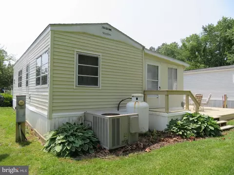 451 Timberline Cir, Berlin, MD 21811 photo 3