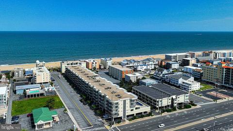 11 142nd St #413, Ocean City, MD 21842
