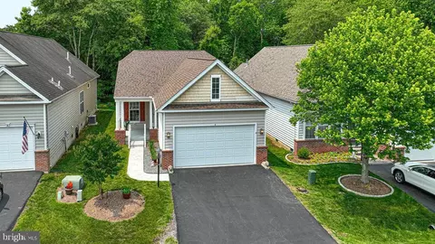 8 Easton Ave, Ocean Pines, MD 21811