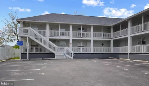 207 8th St #101E, Ocean City, MD 21842