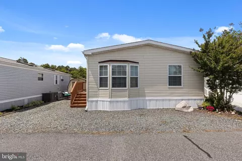 402 Snowbird Ct, Berlin, MD 21811 photo 8