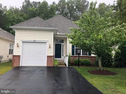 25 Fort Sumter S, Berlin, MD 21811