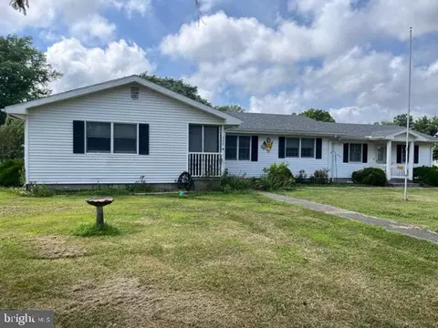 300 Ann Dr, Berlin, MD 21811