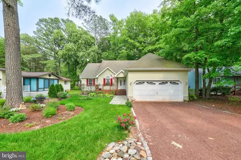 46 Fairway Ln, Berlin, MD 21811
