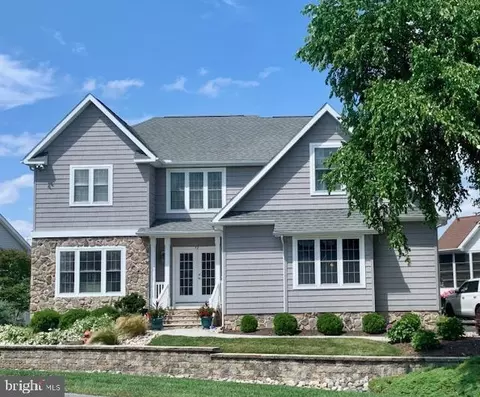 52 Boatswain Dr, Berlin, MD 21811