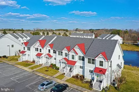 9725 Village Ln #9713F, Ocean City, MD 21842