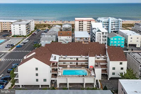11 123rd St #303, Ocean City, MD 21842