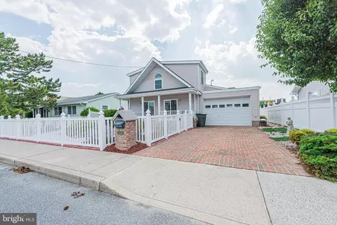 10615 Pine Needle Rd, Ocean City, MD 21842
