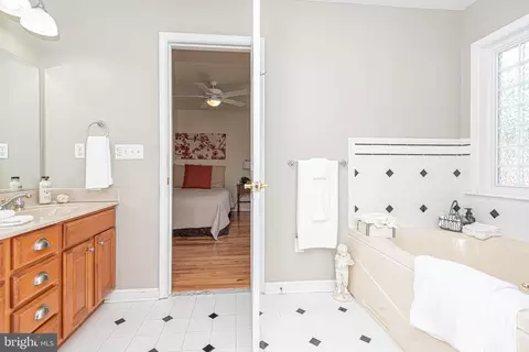 8 Windward Ct, Berlin, MD 21811 photo 35