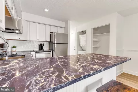 204 33rd St #20502, Ocean City, MD 21842