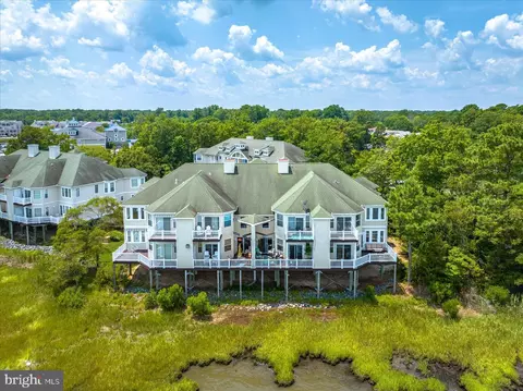 1 Starfish Ln, Berlin, MD 21811