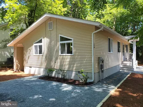 156 Nottingham Ln, Berlin, MD 21811