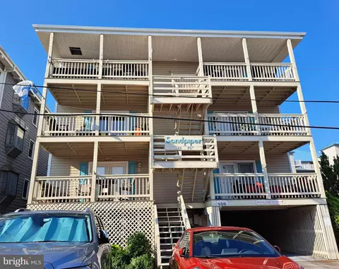 13 75th St #3E, Ocean City, MD 21842