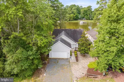 90 Boston Dr, Berlin, MD 21811