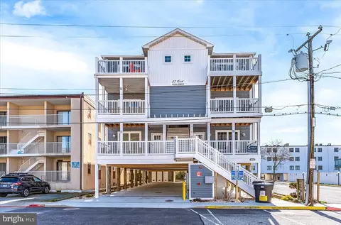 7 57th St #202, Ocean City, MD 21842