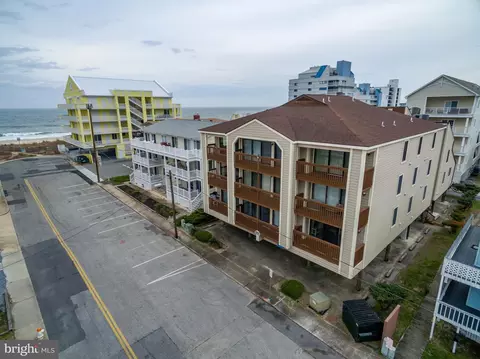 9 84th St #301, Ocean City, MD 21842