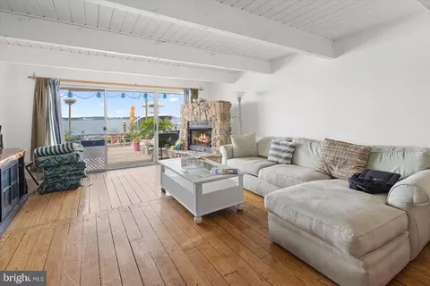 917 Edgewater Ave #9, Ocean City, MD 21842