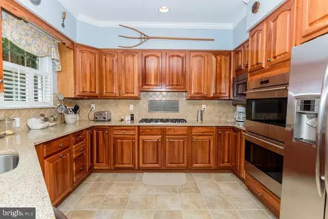 1405 N Chase St, Berlin, MD 21811 photo 10