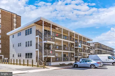 9 85th St #2, Ocean City, MD 21842