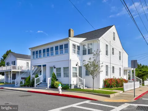 300 6th St, Ocean City, MD 21842
