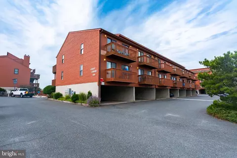 111 A 58th St #2, Ocean City, MD 21842