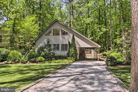 16 Pinehurst Rd, Ocean Pines, MD 21811