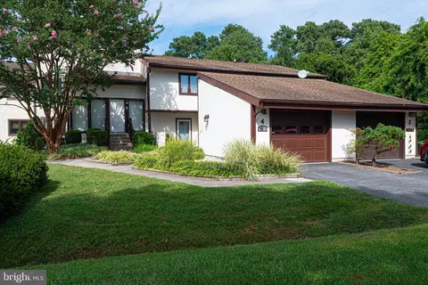 11710 Riverview Dr #4, Berlin, MD 21811