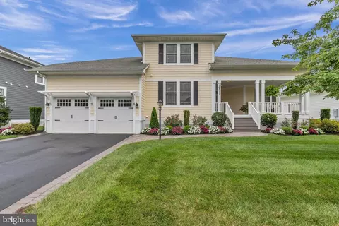 10211 Ruffian Ln, Berlin, MD 21811