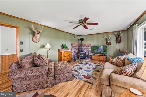 9237 Morris Rd, Bishopville, MD 21813 photo 3