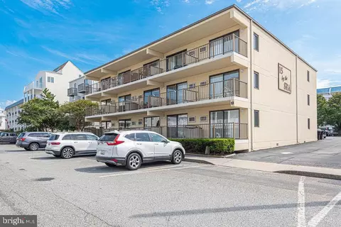 13 144th St #102, Ocean City, MD 21842