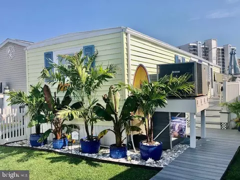 111 134th St, Ocean City, MD 21842