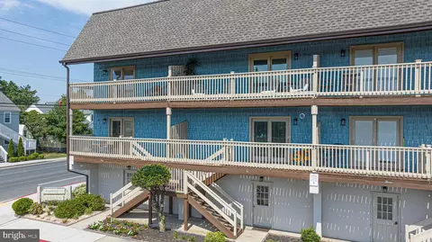 102 6th St #2, Ocean City, MD 21842