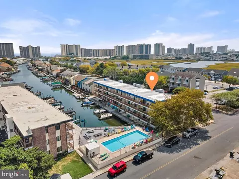 170 Captains Quarters Rd #201 (2E), Ocean City, MD 21842